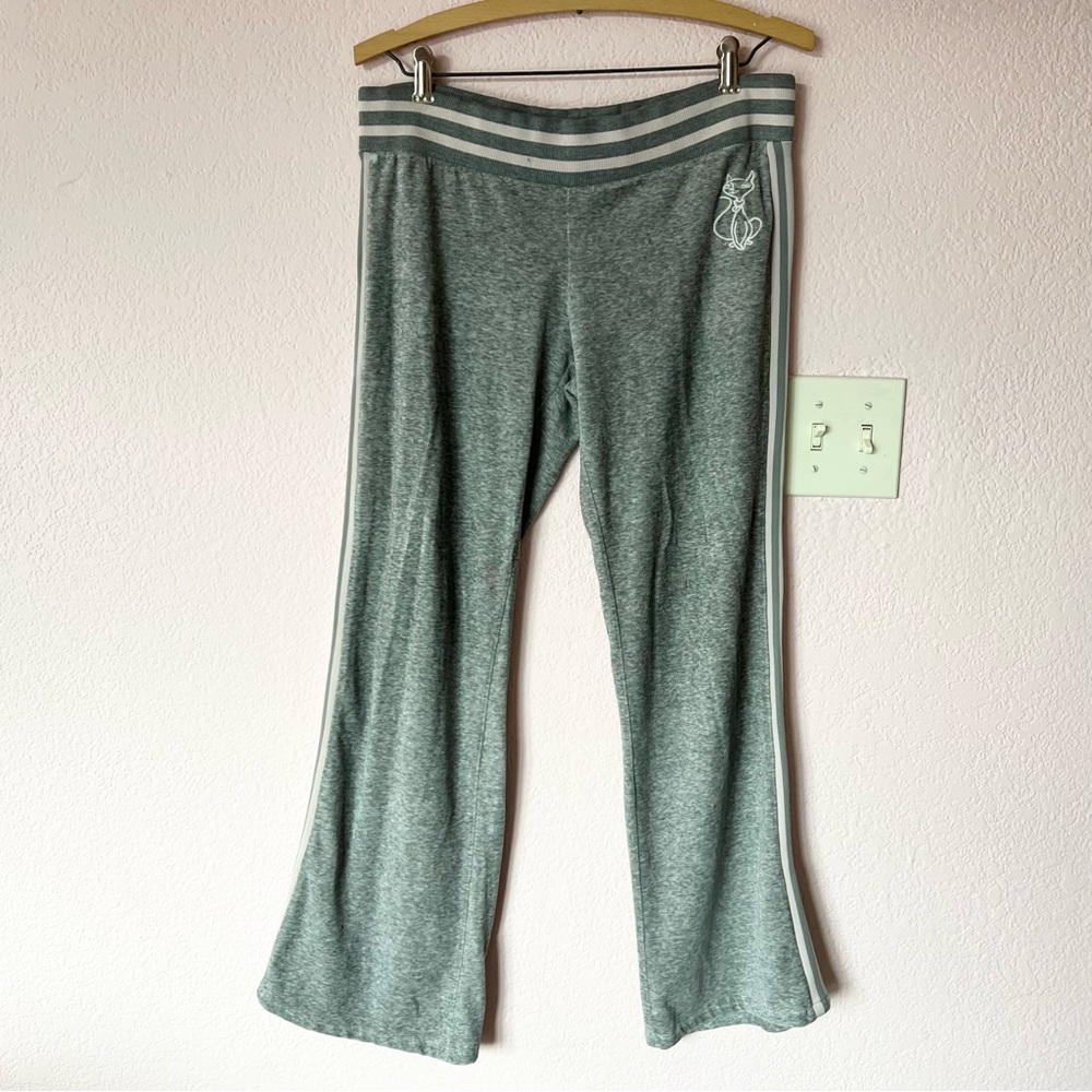 Vintage Y2K 2000s mcbling grey and baby pink velour kitty cat track sweatpants